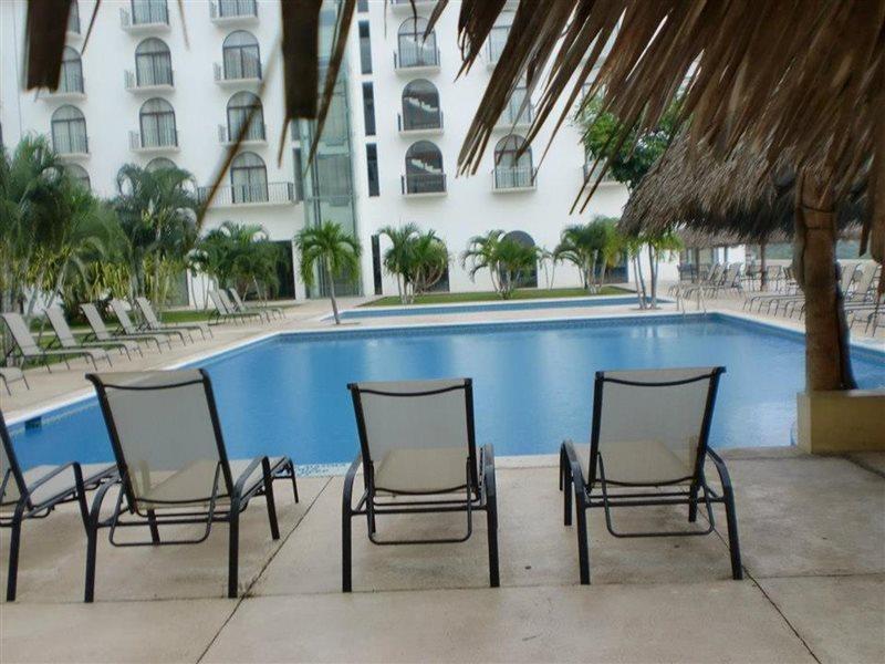 Hotel Caracol Plaza بويرتو إسكونديدو المظهر الخارجي الصورة